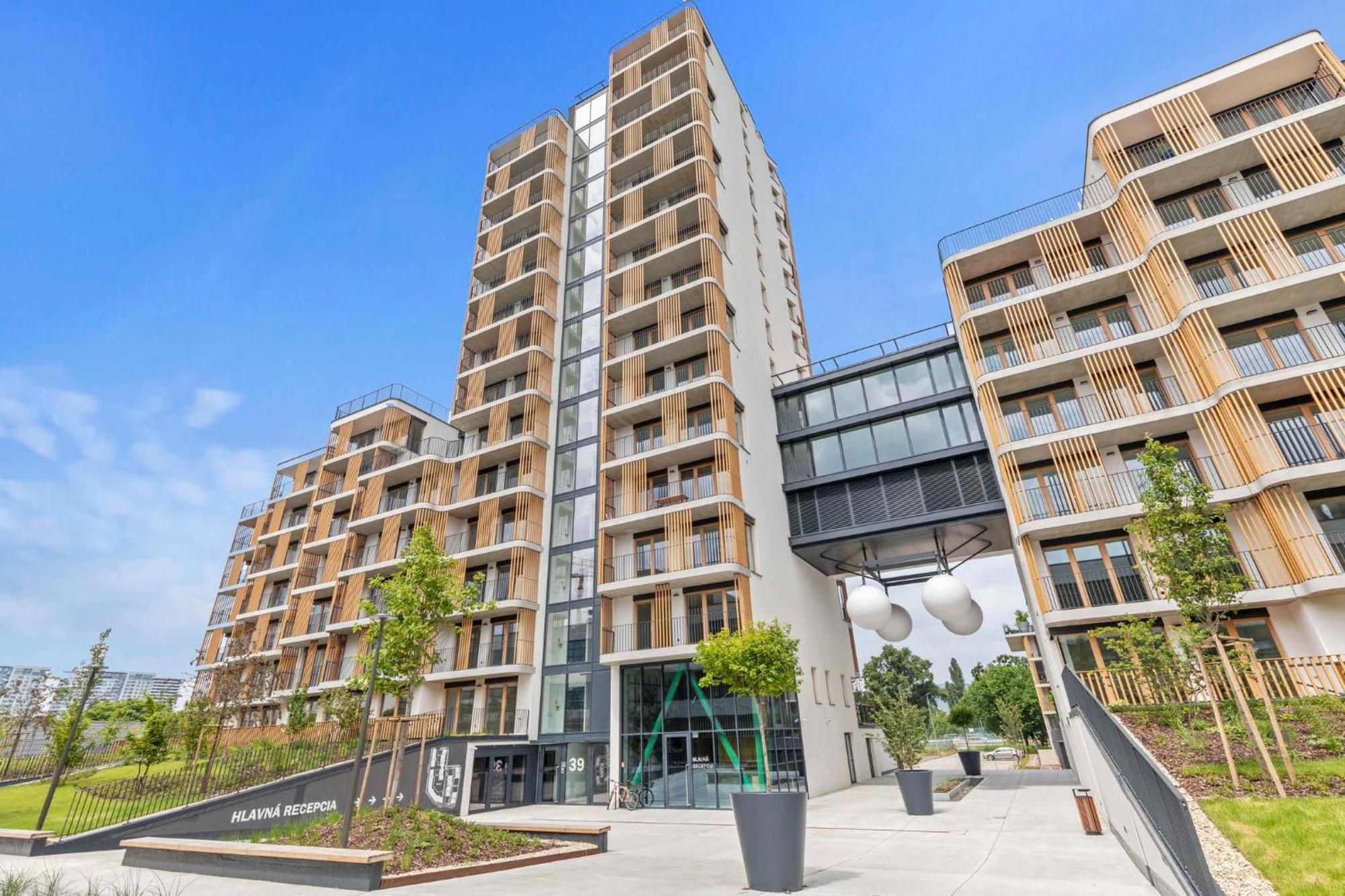 Апартаменти Lam Lakeside - Ac - Free Parking *